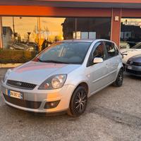 Ford Fiesta 1.2 16V 5p. Ghia