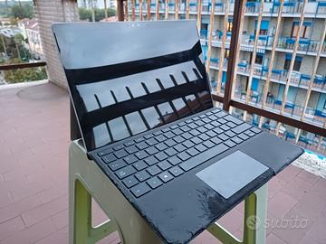Microsoft Surace Pro 4  8 GB 257 GB usato da revi