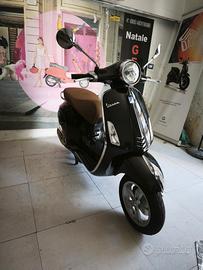 Piaggio Vespa 50 Primavera NERO LUCIDO