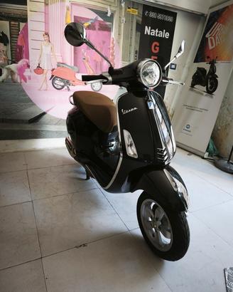 Piaggio Vespa 50 Primavera NERO LUCIDO