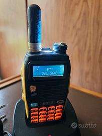 Ricetrasmittente portatile 144/430 + FM