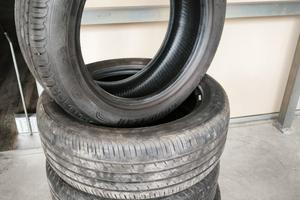4 Gomme Usate Goodyear 225/55 R18 102V VOL - DOT 2
