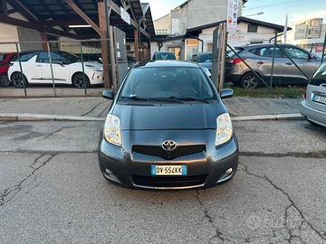 Toyota Yaris 1.0 3 porte Sol