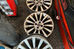 Cerchi in lega da 17 attacco FIAT