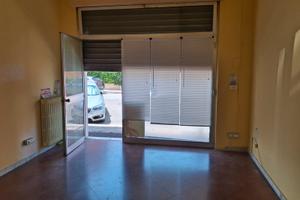 Locale di mq. 30 Con bagno