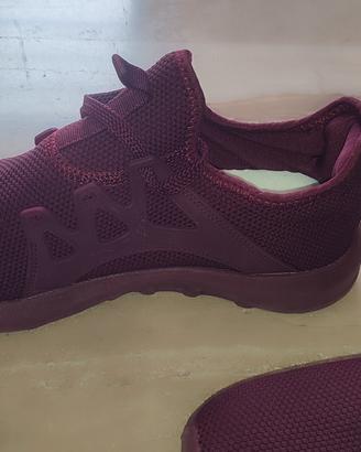 Sneakers slip on bordeaux