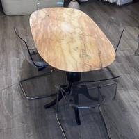 Tavolo da pranzo di design effetto marmo