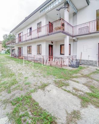 CASTELLETTO SOPRA TICINO - TRILOCALE IN VILLA CON