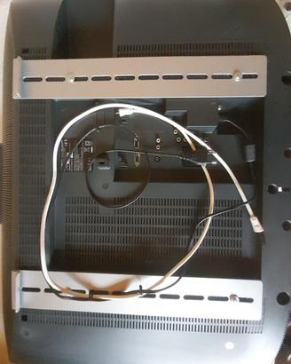 Televisore LCD 50 pollici. 