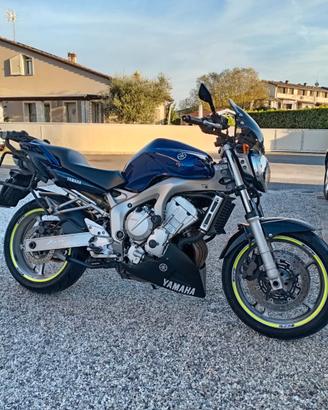 Yamaha FZ6 Fazer - 2005 98 cv
