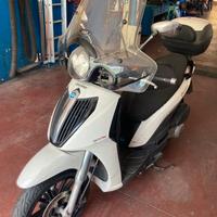 Piaggio carnaby 300