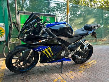 Yamaha R125 con motore nuovo