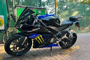 Yamaha R125 con motore nuovo