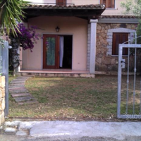 Villetta centrale con 2 bagni