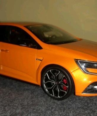 Renault Megane RS Trophy 1/18 Norev