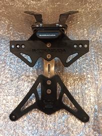 Porta targa barracuda regolabile per Tmax 560