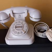 Telefono vintage con cornetta