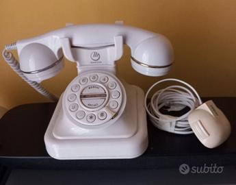 Telefono vintage con cornetta