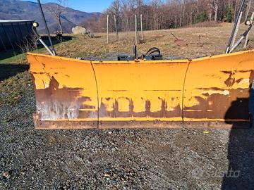 Lama sgombra neve riko ekos