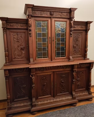 Credenza umbertina a doppio corpo