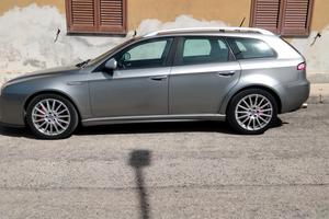 Alfa Romeo 159