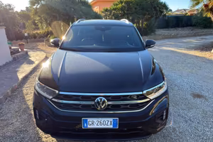 Volkswagen T-Roc 2.0 TDI 115 CV R-Line – 01/2024