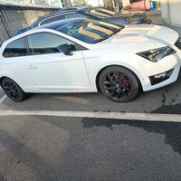 Seat Leon FR 2.0 TDI 150cv – 3 porte – Distribuzio