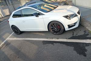 Seat Leon FR 2.0 TDI 150cv – 3 porte – Distribuzio