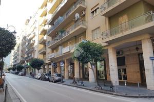 3 LOCALI A NOCERA INFERIORE