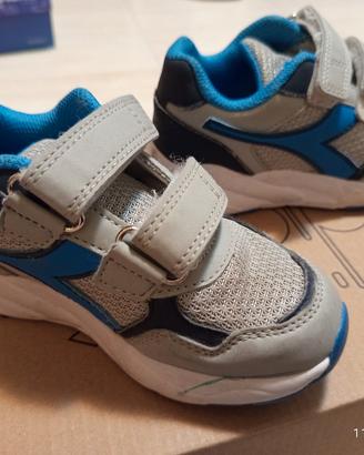 scarpe Diadora bimbo n. 28