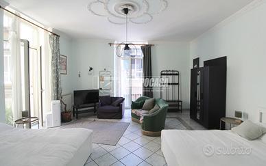 IMMOBILE IN ZONA CENTRALE - LUMINOSO - TRIPLICE ES