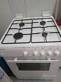 Piano cottura e forno a gas