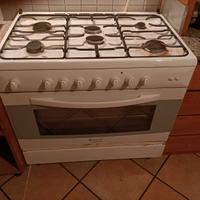 CUCINA DA 90 A LIBERA ISTALLAZIONE MARCA ARISTON