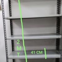 Scaffale con 5 ripiani