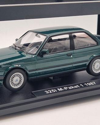 BMW Serie 3 325i (E30) M-Package - KK-Scale - 1/18