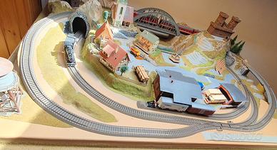 Modellismo ferroviario scala "ho"