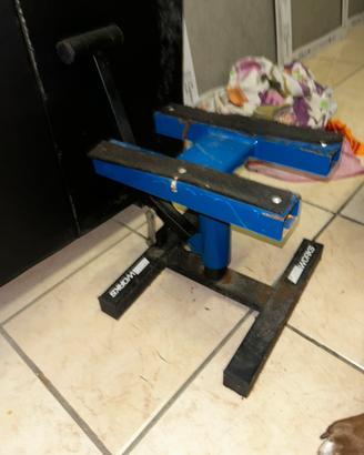 Cavalletto alza moto