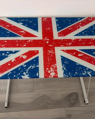 scrivania tavolo in vetro e fetto battuto