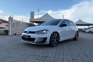 Volkswagen Golf GTD 2.0 TDI DSG 5p.