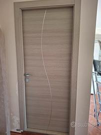 3 porte due scorrevoli  e una a battente