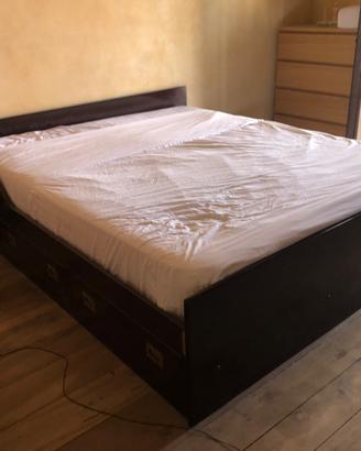 Letto matrimoniale
