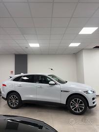 Jaguar F-Pace 2.0 D 180 CV AWD aut. R-Sport