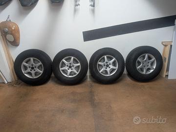 Cerchi OZ Saturn 15 pollici con gomme BF Goodrich