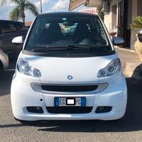 Smart ForTwo 1000 52 kW coupé Passion - 2011