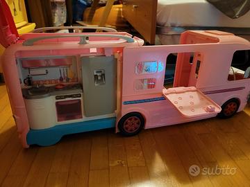Barbie camper dei sogni e armadio