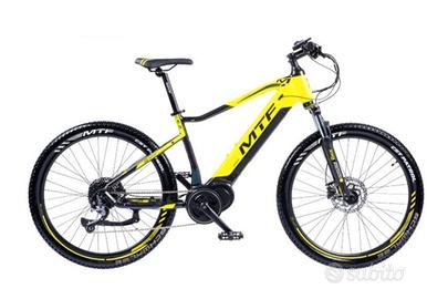 Coppia di e-bike uomo/donna MTF con schermo LCD