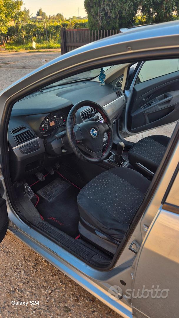 Fiat Grande Punto 2007 photo 4