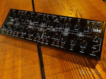 Behringer Kobol Expander sintetizzatore analogico