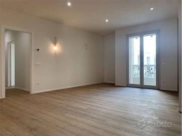 Appartamento di 169 m² con più di 5 locali a Reggi