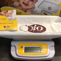 Bilancia digitale per neonato
